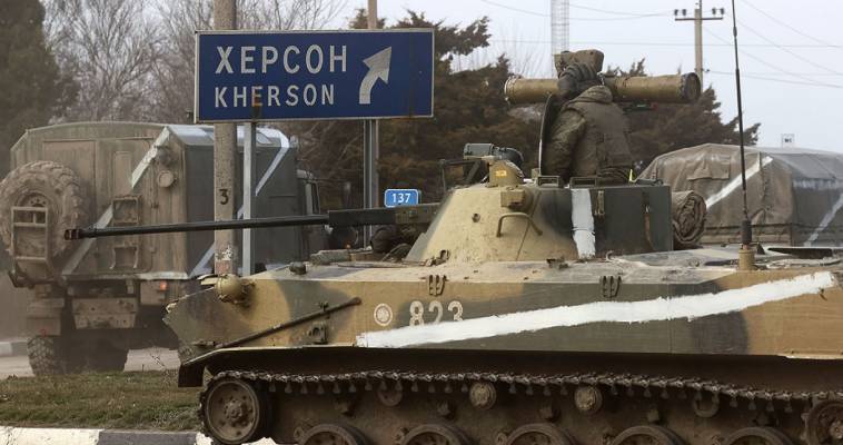 Αντεπίθεση αναγγέλλει το Κίεβο - Λέει στους πολίτες να φύγουν από Χερσώνα