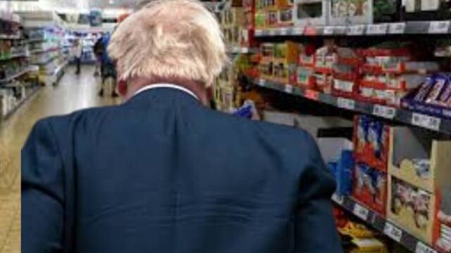 Ο Μπόρις Τζόνσον για ψώνια στη Νέα Μάκρη (video),