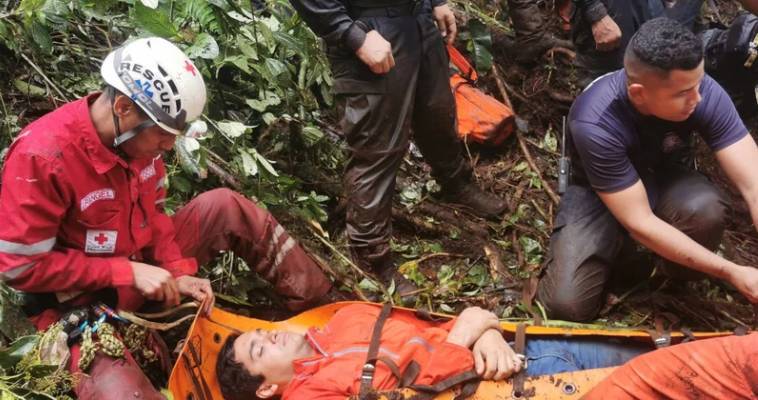 Πολιτικός στον Παναμά κατέγραφε την πτώση του ελικοπτέρου του (video)