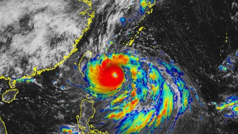 Προς Ταϊβάν και Σανγκάη κινείται ο φοβερός τυφώνας Hinnamnor (video),