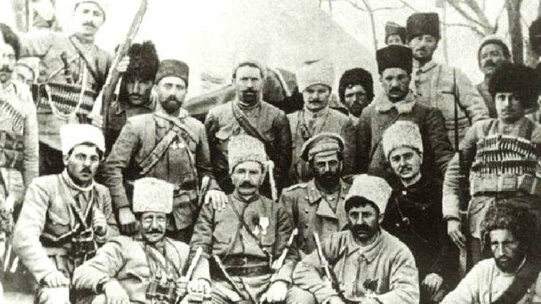 Αντρανίκ Οζανιάν: Ο θρύλος των Αρμενίων που τα έβαλε με τους Τούρκους, Παντελής Καρύκας