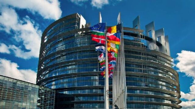 Τι προβλέπει το προσχέδιο της Κομισιόν για το ενεργειακό