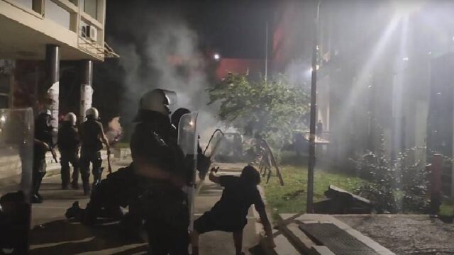 Νύχτα άγριων επεισοδίων στο ΑΠΘ (video)