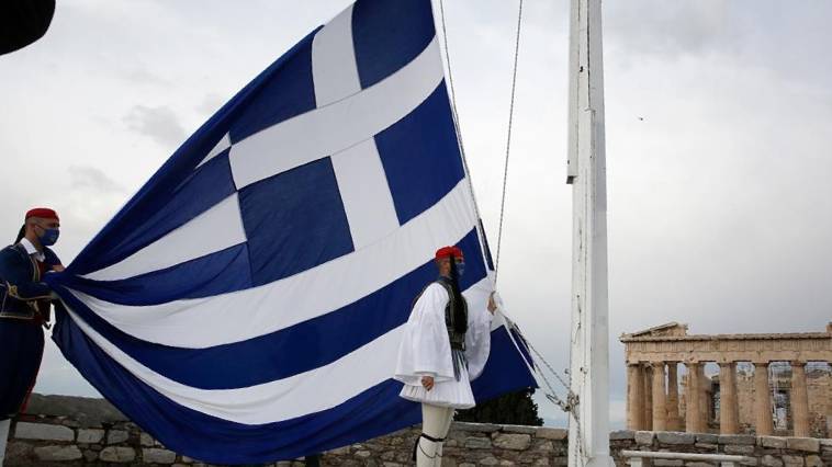 Το πυρωμένο αποτύπωμα του "Όχι" στην ελληνική σημαία, Κρινιώ Καλογερίδου