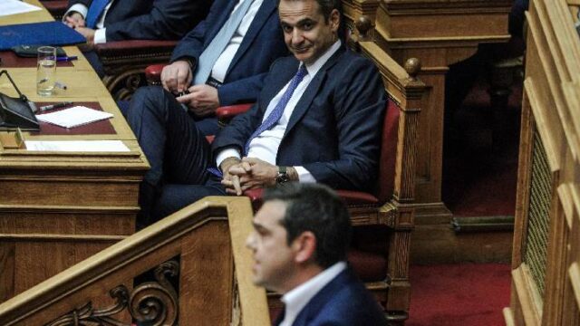 Ξαναφέρνει τις υποκλοπές στη Βουλή ο Τσίπρας