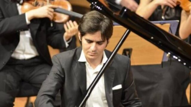 Έφυγε από τη ζωή στα 36 του ο πιανίστας Γιώργος Καραγιάννης,