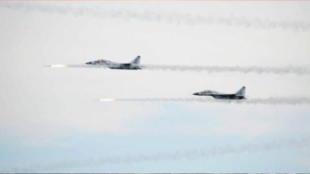 Γιατί απογειώθηκαν 80 μαχητικά της Νότιας Κορέας – Ένταση διαρκείας