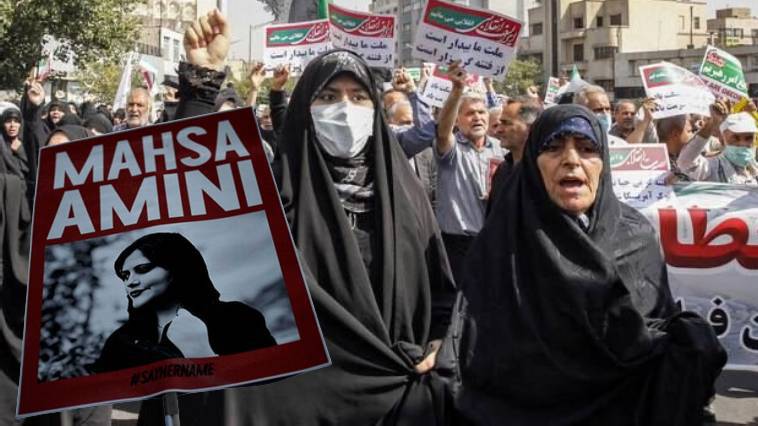 Καταργείται η αστυνομία ηθών στο Ιράν 80 ημέρες μετά τον θάνατο της Αμινί
