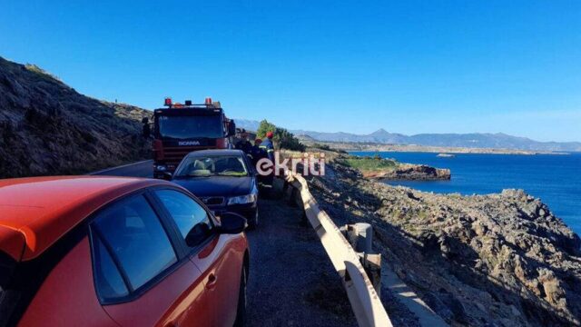 Κρήτη: Μονοκινητήριο αεροσκάφος κατέπεσε στη θάλασσα (video)