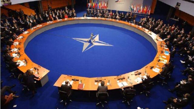 Το ΝΑΤΟ μετατρέπει την ευρωπαϊκή οικονομία σε πολεμική
