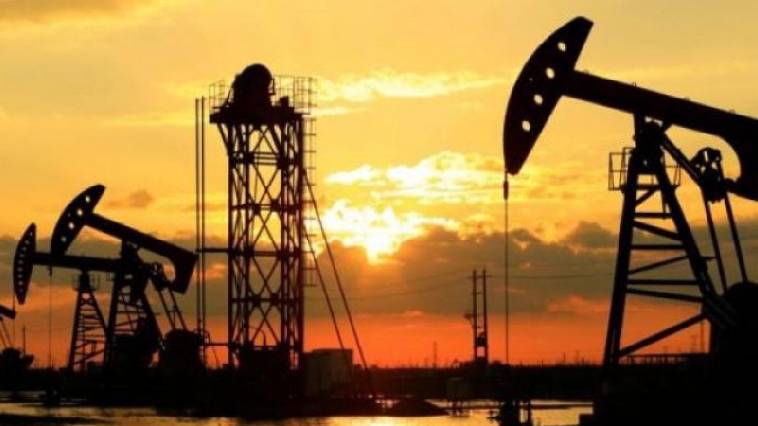 Που οδηγεί τις τιμές και ποιον βλάπτει το πλαφόν της ΕΕ στο ρωσικό πετρέλαιο, Γιώργος Αδαλής