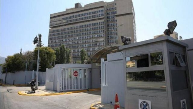 Πρέσβης και αντιστράτηγος στην ΕΥΠ