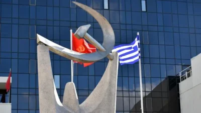 Το ΚΚΕ εξηγεί γιατί στρατιώτες συμμετείχαν στην πορεία για το Πολυτεχνείο