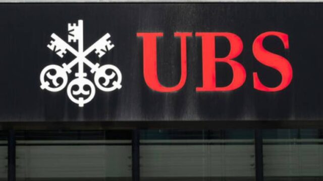 Στην UBS με 3 δισ. φράγκα η Credit Suisse - Συντονισμός Ελβετίας με ΗΠΑ-ΕΕ,