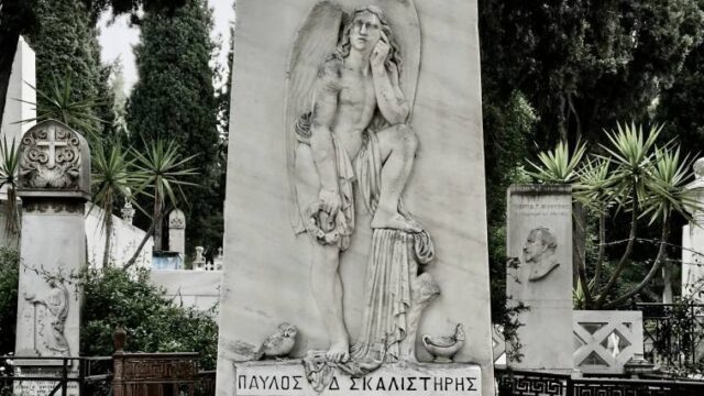 Μαρμάρινοι άγγελοι του πένθους, Δημήτρης Παυλόπουλος