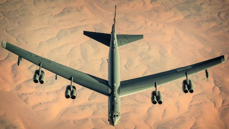 Το βαρύ αμερικανικό βομβαρδιστικό B-52 θα γίνει αιωνόβιο, Ευθύμιος Τσιλιόπουλος