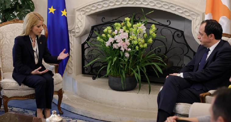 Πως η Αννίτα Δημητρίου τραβάει το χαλί στον πρόεδρο Χριστοδουλίδη, Κώστας Βενιζέλος