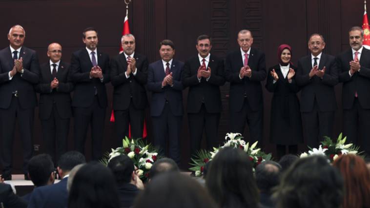 Τα νέα πρόσωπα της κυβέρνησης Ερντογάν και η επαναφορά Σιμσέκ,