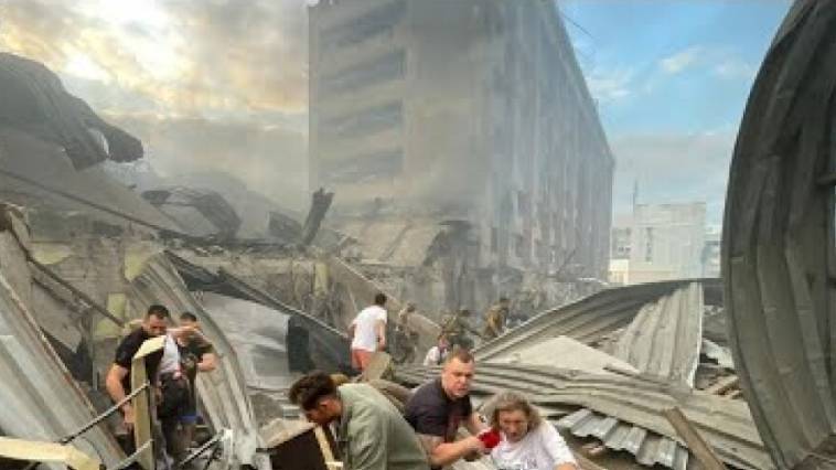 Μυστήριο γύρω από το ρωσικό χτύπημα εστιατορίου στο Κραματόρσκ (video),