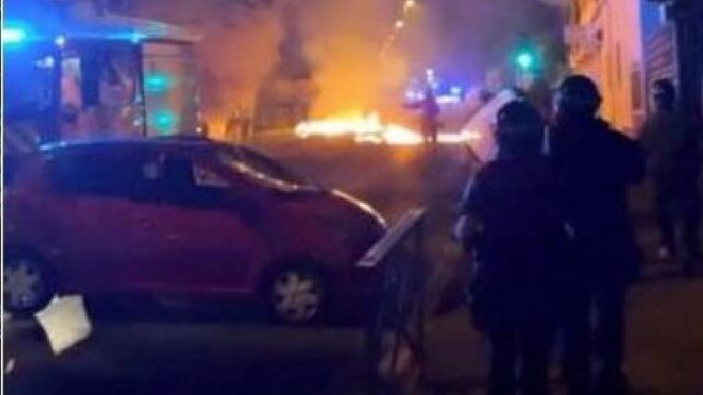 Γιατί πήρε "φωτιά" πάλι το Παρίσι – Η σφαίρα και ο νεκρός έφηβος (video)