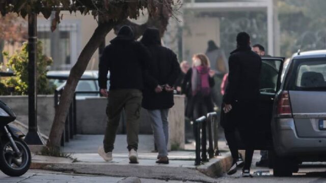 Βιασμός 12χρονης: Επτά ακόμα άτομα οδηγήθηκαν στη φυλακή