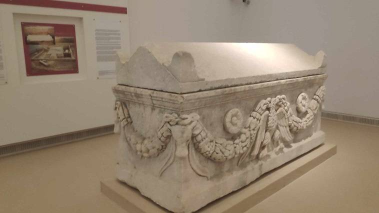 Μια βόλτα στα μουσεία της Πάτρας – Πολεμικό Καταφύγιο και Αρχαιολογικό, Μελαχροινή Μαρτίδου