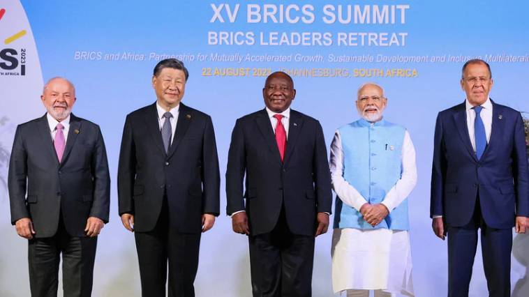Μυστήριo με τον Σι - Πήγε στη Νότια Αφρική, όχι στην Σύνοδο των BRICS,