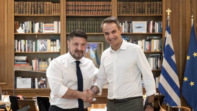 Στηρίζει Μπακογιάννη, Μώραλη, Ζέρβα - Έδωσε το χρίσμα στον Χαρδαλιά,