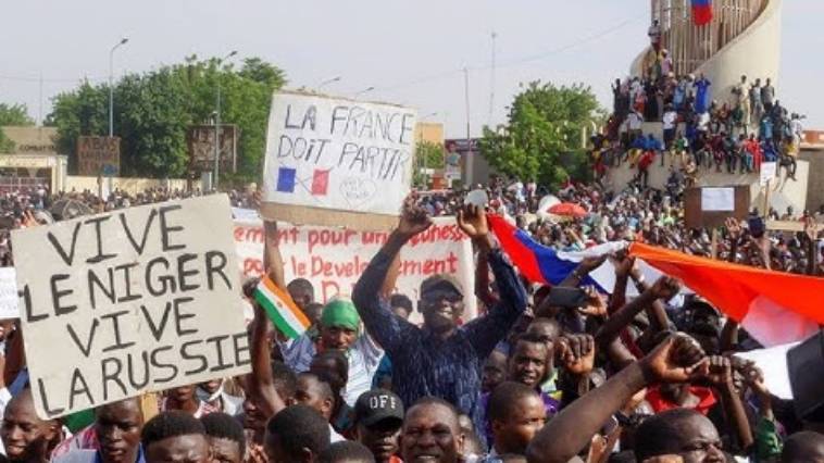 Μήνυμα της Γαλλίας στους Ευρωπαίους για εκκένωση του Νίγηρα,