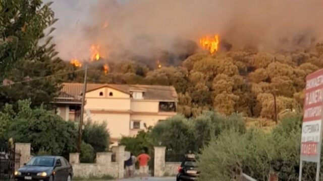 Υπό έλεγχο η φωτιά στη Ζάκυνθο – Ισχυρές δυνάμεις στο Τσιλιβί (upd)