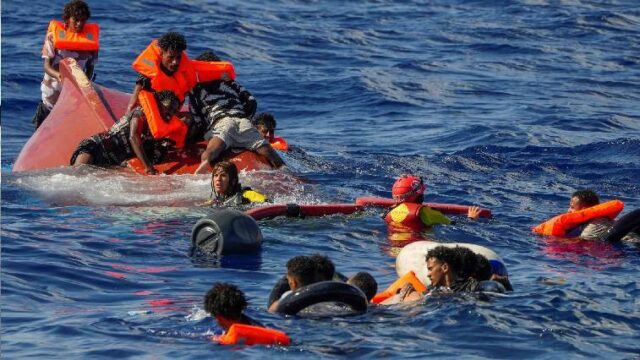 Λαμπεντούζα: Νέο ναυάγιο με τουλάχιστον 41 νεκρούς
