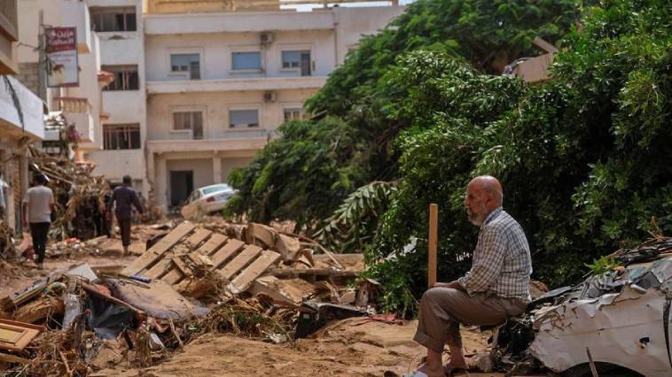 Μαζικοί τάφοι στη Λιβύη για τα θύματα της πλημμύρας – 10.000 αγνοούμενοι