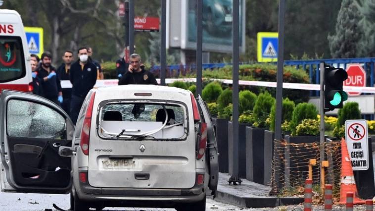 Ανάληψη ευθύνης για την επίθεση στην Τουρκία – Βολές Ερντογάν κατά της Δύσης