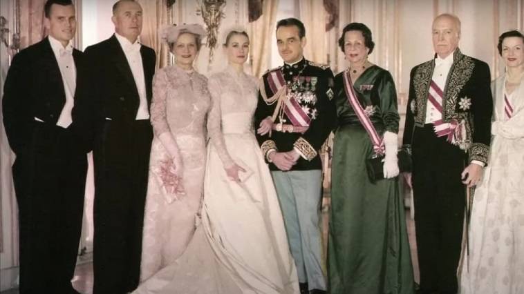 Πού βρίσκεται το δαχτυλίδι του γάμου της Γκρέις Κέλι με τον πρίγκηπα Ρενιέ, Νεφέλη Λυγερού