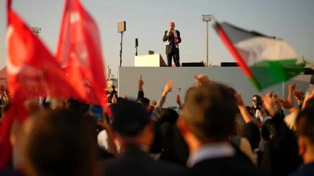 Επίθεση Ερντογάν στο Ισραήλ – Εισβολή διαδηλωτών στο αεροδρόμιο του Νταγκεστάν