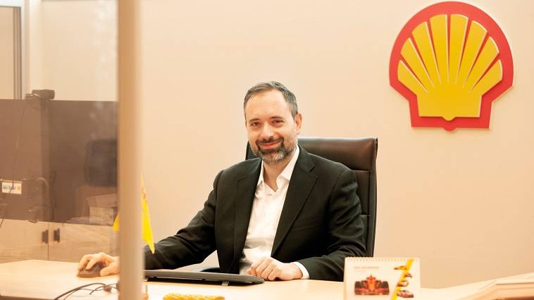 Ο Ν. Νικολάου (Shell) για τεχνολογία πρωτογενών προϊόντων λιπαντικών, Φίλης Καϊτατζής