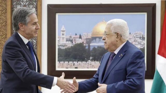 Επίθεση στην συνοδεία του προέδρου της Παλαιστινιακής Αρχής (video)