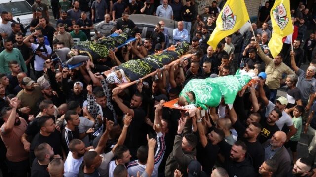 Νεκροί και συλλήψεις σε παλαιστινιακό καταυλισμό στη Δυτική Όχθη