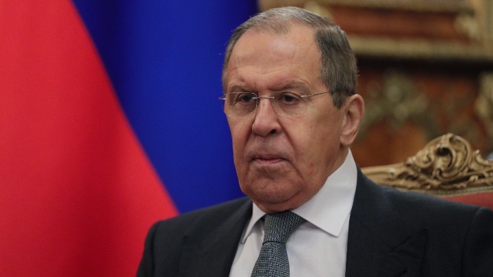 Λαβρόφ: Η Ρωσία είναι ετοιμόπολεμη, αν η Δύση επιδιώξει αναμέτρηση στο πεδίο της μάχης