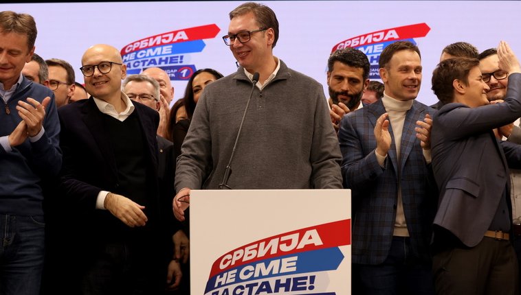 Θρίαμβος του κόμματος του Αλεξάνταρ Βούτσιτς στις σερβικές βουλευτικές εκλογές