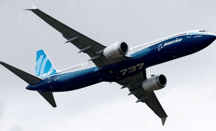 “Ψάχνονται” στην Boeing για λασκαρισμένες βίδες στα πηδάλια