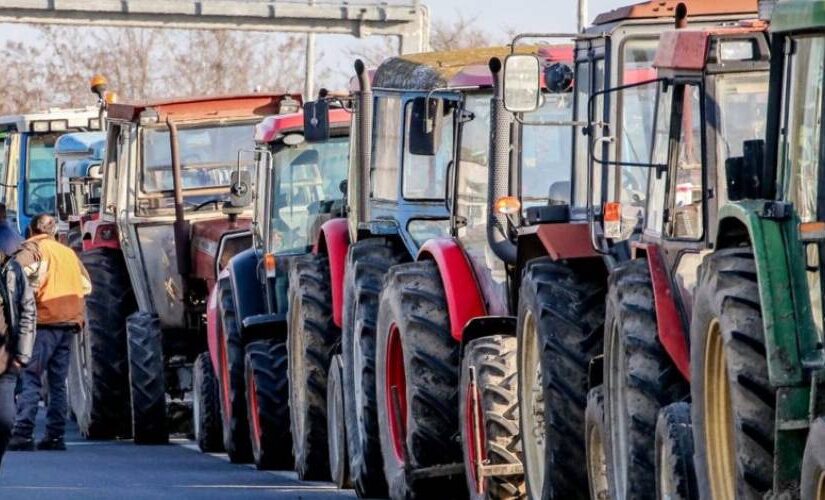Ανησυχία στην κυβέρνηση για τα αγροτικά μπλόκα - Συγκεντρώσεις σε Λάρισα και Θεσσαλονίκη,