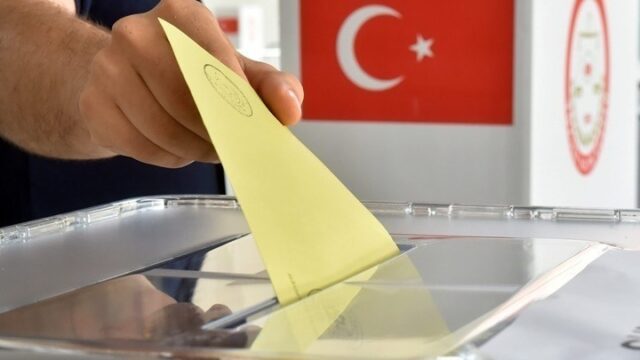 Ο υποψήφιος του Ερντογάν στην Πόλη “ξέρει από σεισμούς”