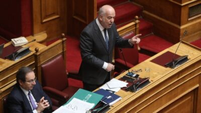 Εξώδικα στέλνει η Λατινοπούλου: “Δεν έχει ασκηθεί δίωξη για πλαστογράφηση υπογραφών, έρευνα γίνεται”