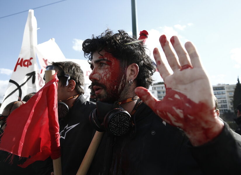 Οκτώ τραυματίες φοιτητές στο πανεκπαιδευτικό συλλαλητήριο κατά της ίδρυσης ιδιωτικών πανεπιστημίων