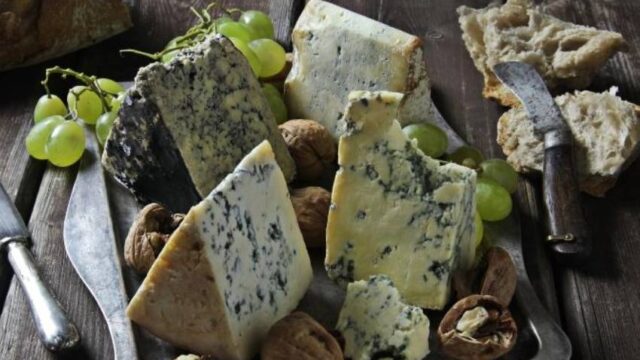 Τί πρέπει να προσέχουμε όταν καταναλώνουμε το μπλε τυρί, Κατερίνα Κουντούρη