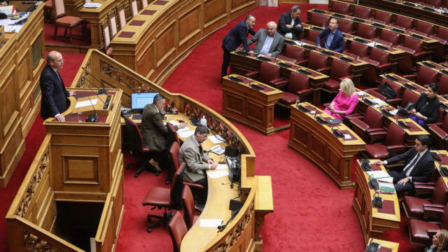 Στην Βουλή αποδεικνύεται η γύμνια της κοινοβουλευτικής πλειοψηφίας, Βασίλης Μαστρογιάννης