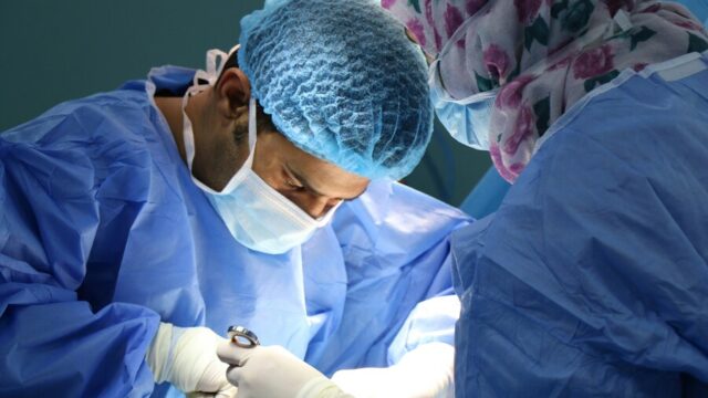 Υπογράφηκε η ΚΥΑ για τα απογευματινά χειρουργεία – Οι τιμές ανά επέμβαση