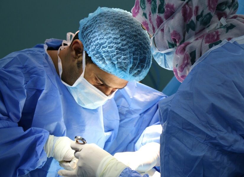 Υπογράφηκε η ΚΥΑ για τα απογευματινά χειρουργεία – Οι τιμές ανά επέμβαση