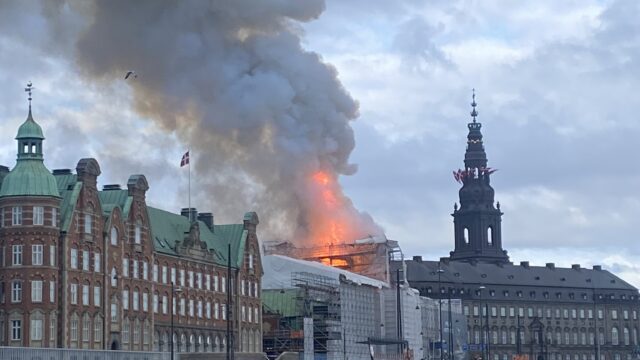 Πυρκαγιά κατέστρεψε πολλά έργα τέχνης στη Δανία